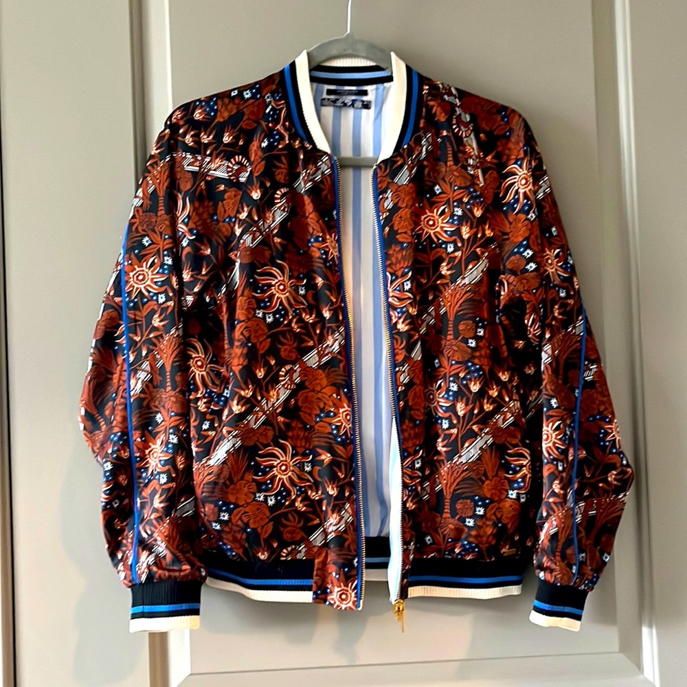 Scotch and Soda reversible bomber jacket! So cool! You’re gonna love this one!
